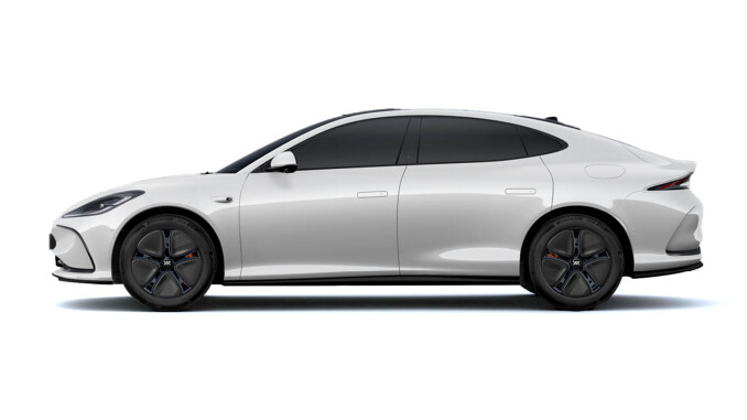MG IM5 217kW Standard Range 75kWh 5dr Auto Electric Hatchback - Image 2